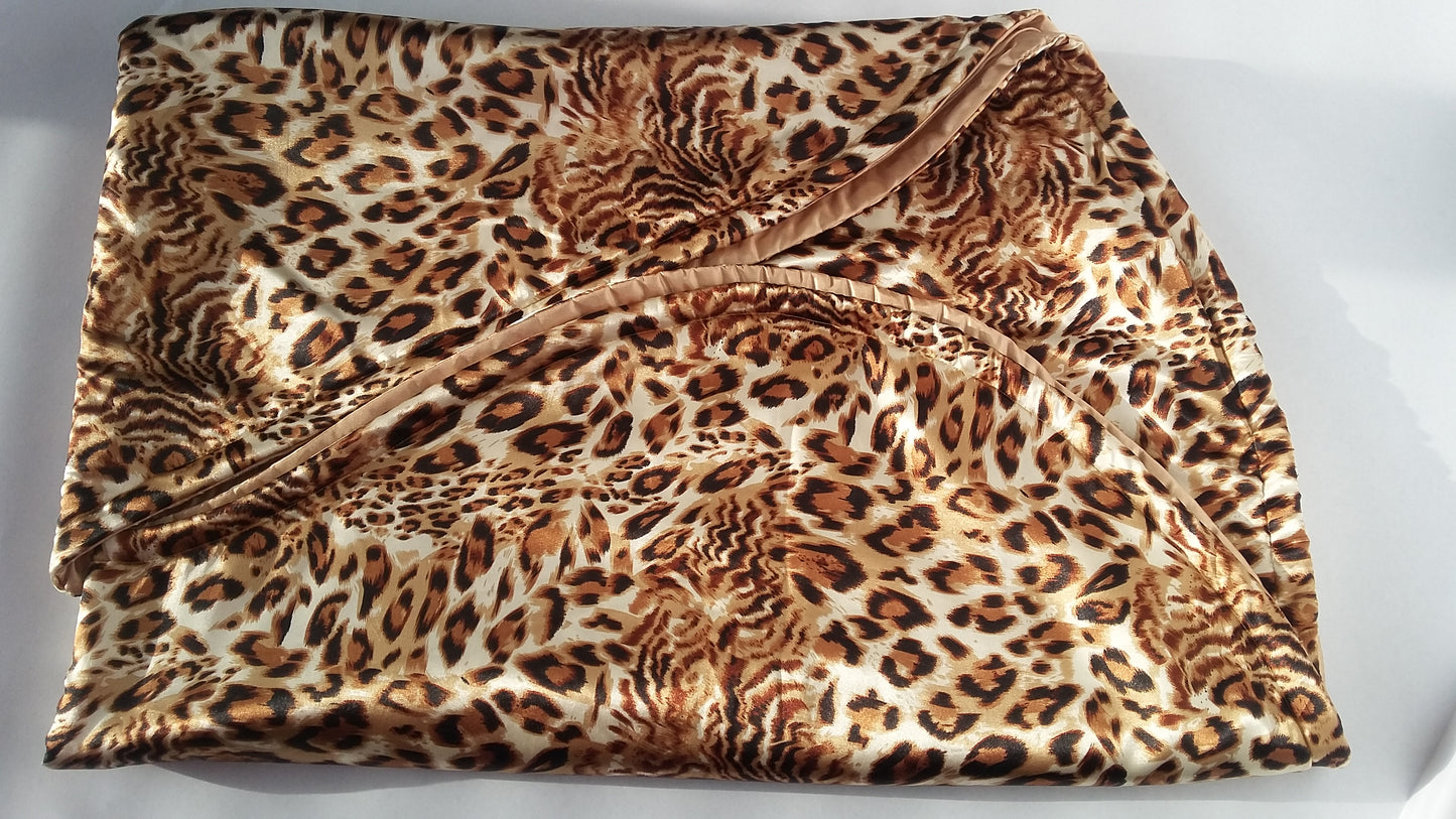 Intimate heart luxury mattress protector
