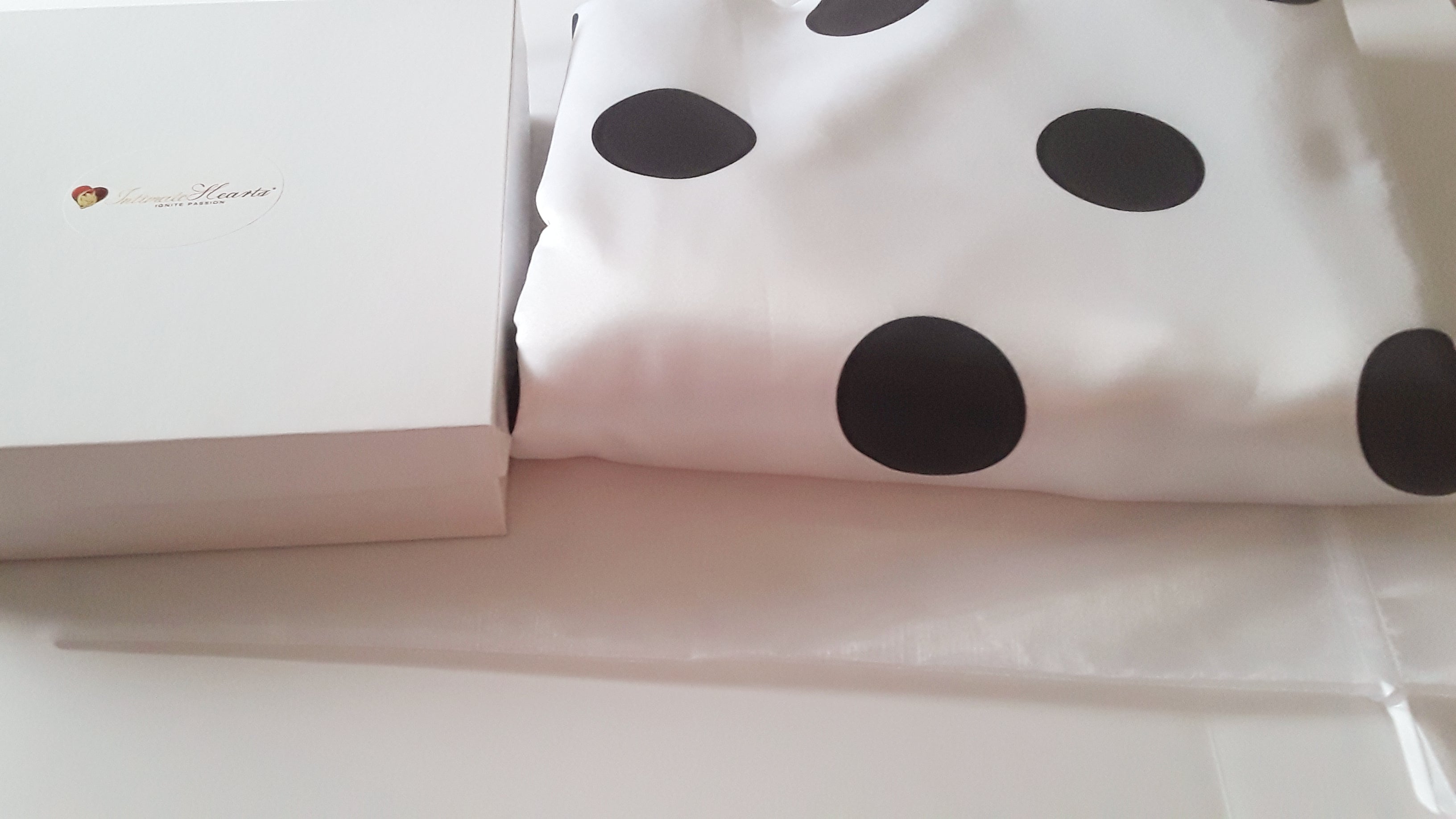 Intimate Heart luxury mattress perotector, waterproof absorbent, sex - et.