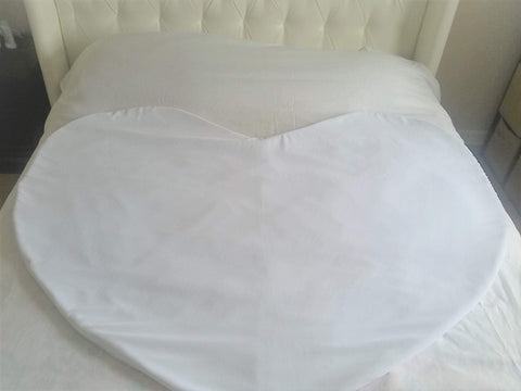 Intimate Heart luxury mattress protector, velvet, waterproof, absorbent.