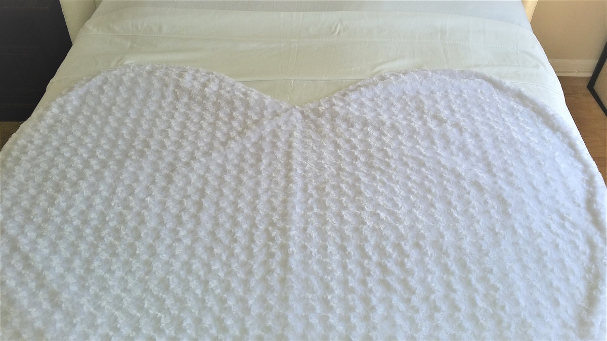 Intimate Heart Luxury Mattress Protector, faux fur