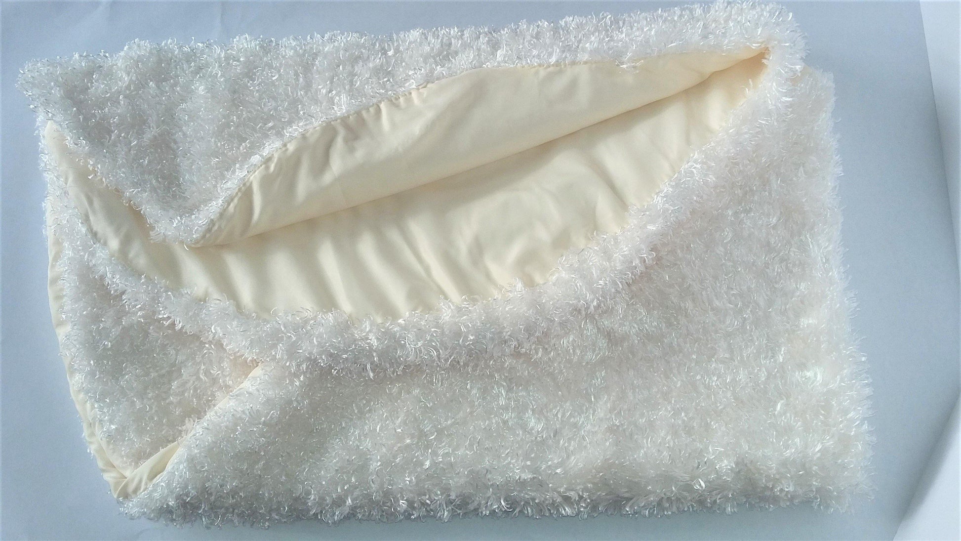 Intimate Heart luxury mattress protector, waterproof, absorbent, sex  - et, faux fur.