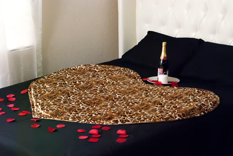 Intimate Heart luxury mattress protector, waterproof  sex blanket  - et.