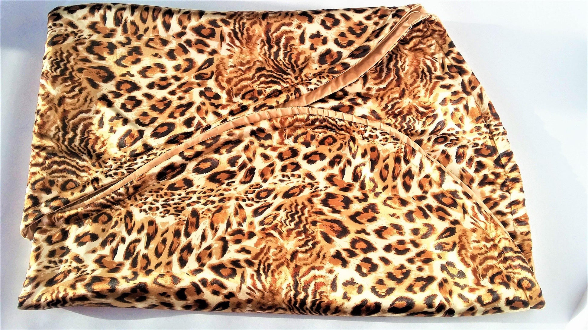 Intimate Heart luxury mattress protector, waterproof absorbent, sex  - et.